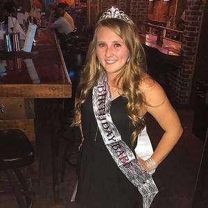 Meet your Posher, Tessa